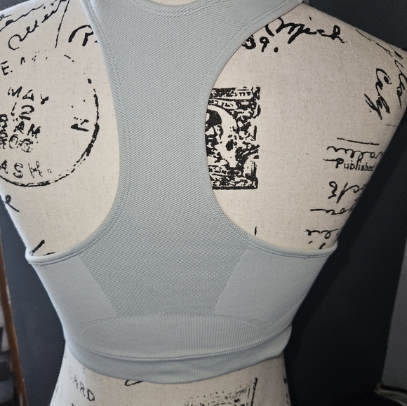 Champion Double Dry Womans Sports Bra Size M - Picture 6 of 8